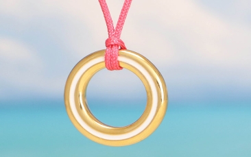 Summer Necklace with Metal Pendant Donut Gold Plated