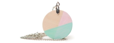 Collier de perles géométriques en bois disque pastel