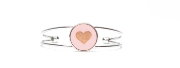 Bangle with wooden cabochon heart