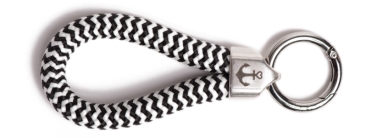 Porte-clés maritime en corde à voile noir et blanc rayé