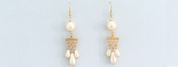 Ohrringe mit Nacre Perlen von Preciosa Tropfen