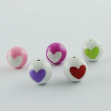 Acrylperlen, Kugel, opak, Farbmix, mit Herzmotiv, Durchmesser: 8 mm, Lochdurchmesser: 2 mm, Beutel mit ca. 100 Perlen