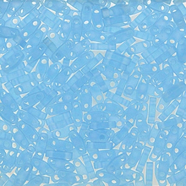 Miyuki kralen Kwart Tila, kleur: Mat Transparant Lichtblauw AB, koker met ca. 7,2 gr.