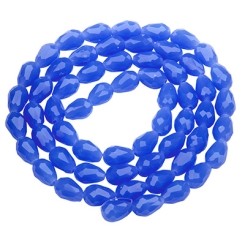 Glasfacettperlen Tropfen, 11 x 8 mm, hellblau opak, Strang mit ca. 60 Perlen