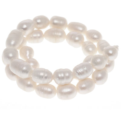 Cultured pearl strand, "Rice", white, size approx. 8 x 9 mm, length 35 cm 