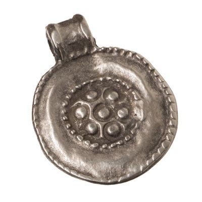 Metal pendant disc with ethno pattern, 25 x 19 mm, silver-plated 