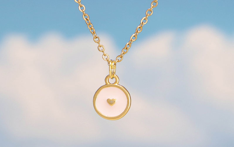 Summer Necklace with Metal Pendant Heart 