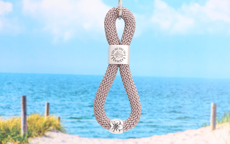 Sailrope Keychain "Stop And Smell The Flowers 