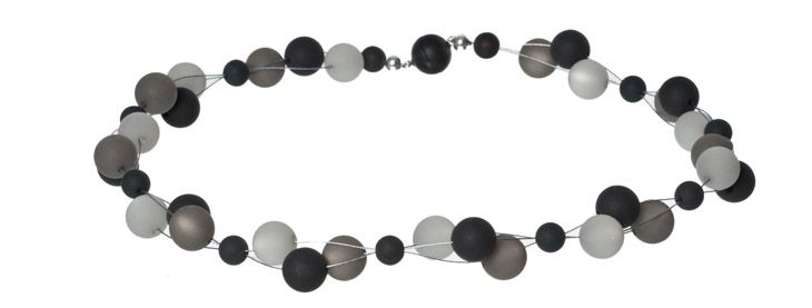 Polaris Necklace "Black Spheres 