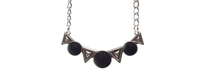 Necklace with Polaris Cabochons black 
