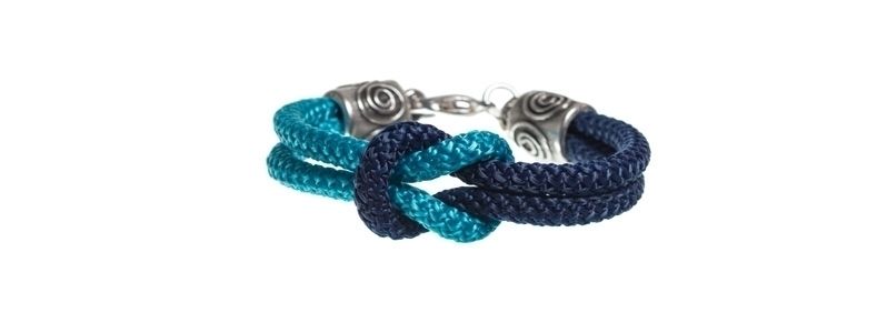Bracelet à nœuds croisés bleu 