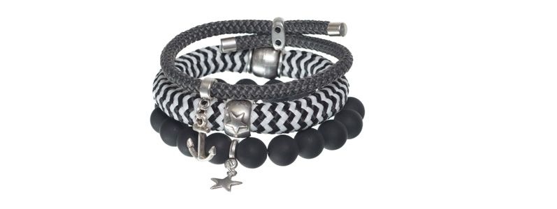 Bracelets avec corde à voile rayée noire 