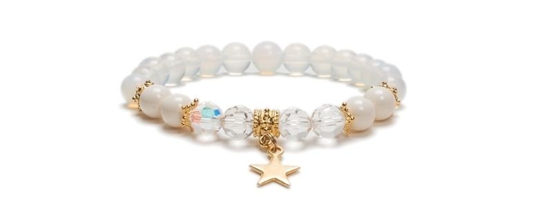Bracelet avec pierres précieuses opale blanche 