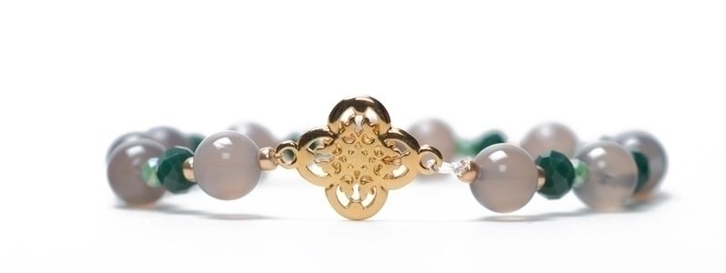 Gemstone Bracelet with Bracelet Connector Ornament 