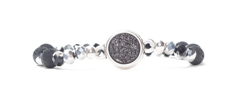 Bracelet avec perles à facettes et cabochon de pierre d'or Polaris IV 