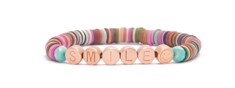 Armband met roségoud vergulde letterkralen Smile 