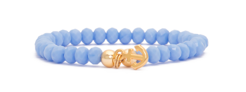 Bracelet avec boules de perles dorées et ancre 