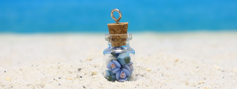 Pendant with Glass Bottle Message Flowers 