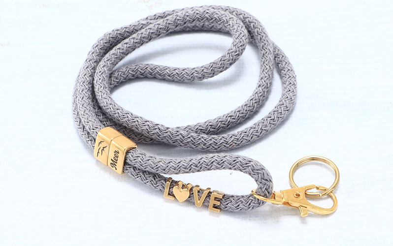 Porte-clés long avec curseurs Grip-It et corde à voile "Love 